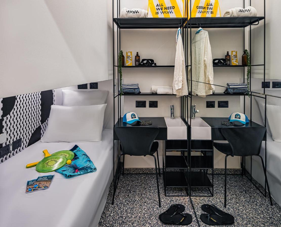 Wom Beach Pod Hotel Tel Aviv Exterior photo